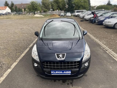 PEUGEOT 3008 1.6 HDi Confort Pack GARANTÁLT 192.000KM!!! FRISS MŰSZAKI!