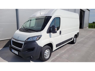 PEUGEOT BOXER 2.2 BlueHDI 350 FT L2H2 Pro M.O.-I SZERVIZKÖNYV TÖBB DB BURKOLT RAKTÉR