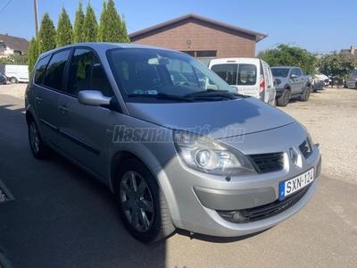 RENAULT SCENIC Grand Scénic 2.0 dCi Privilege SZ.KÖNYV TEMPOMAT ESP XENON 7 SZEMÉLYES 270E KM