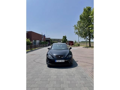 SEAT LEON 2.0 TFSI Cupra R FRISS MŰSZAKI+OLAJSZERVÍZ. ÚJ TÉLIGUMI