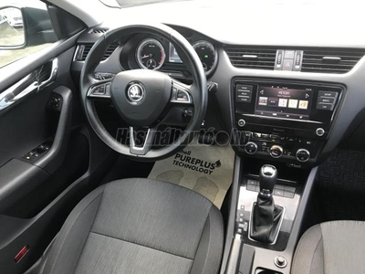 SKODA OCTAVIA 1.4 TSI Style DSG 142.e.Km Áfás Mo-i Km Garancia Alufelni Klima Ülésfűtés Tempomat Parkradar!