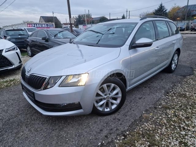 SKODA OCTAVIA Combi 1.6 CR TDI Style Szervizkönyv! Navigáció! Telefontükrözés!