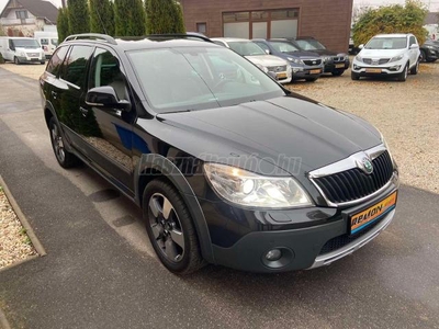 SKODA OCTAVIA Combi Scout 1.8 TSI S.MENTES 4X4 BŐR XENON LCD KIJELZŐS 126E KM