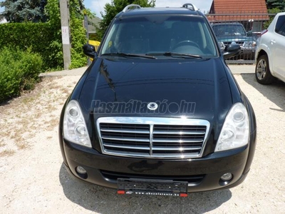 SSANGYONG REXTON 2.7 270 XVT Premium Top (Automata) 4x4. Digit klíma. Rozsdamentes