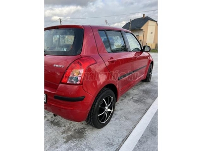 SUZUKI SWIFT 1.3 GC AC