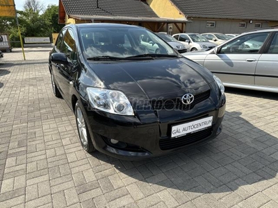 TOYOTA AURIS 1.6