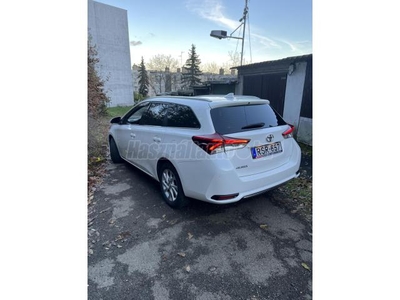 TOYOTA AURIS 1.6 Active MY17