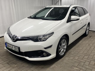 TOYOTA AURIS Touring Sports 1.33 Active