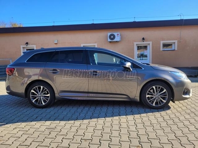 TOYOTA AVENSIS Touring Sports 2.0 D-4D Active Trend+ Mo-i. 1 tulaj. LED