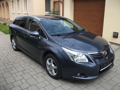 TOYOTA AVENSIS Wagon 2.0 D-4D Sol 164 EKM.GYÁRI FÉNY!