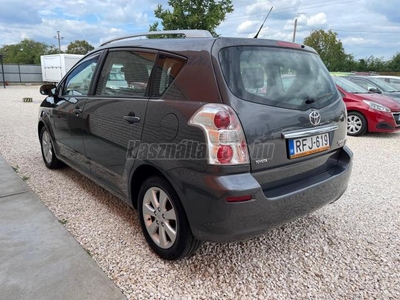 TOYOTA COROLLA VERSO 1.8 Luna (Automata)