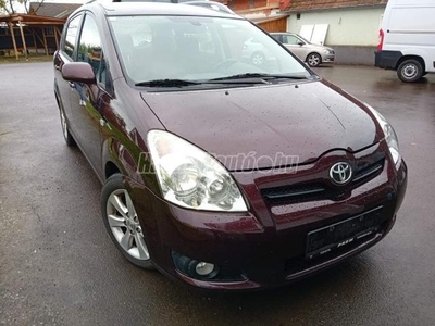 TOYOTA COROLLA VERSO 2.2 D-4D Luna szép állapotban!!Rozsdamenes km garancia!!fix ár!!!