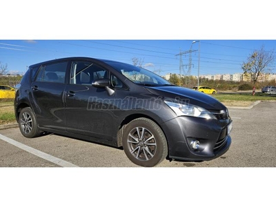 TOYOTA VERSO 2.0 D-4D Active AR2