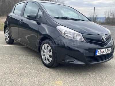 TOYOTA YARIS 1.0 Active