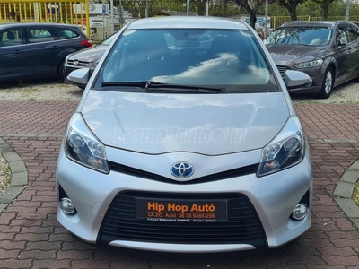 TOYOTA YARIS 1.5 HSD Active (Automata) navigáció