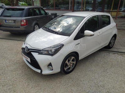 TOYOTA YARIS 1.5 HSD Lounge (Automata) AKCIÓ ! TOLATÓKAMERA JÓ ÁLLAPOT