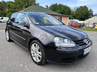 VOLKSWAGEN GOLF 2.0 TDI Első Tulajdonos! Vezetett Szervizkönyv! Xenon!