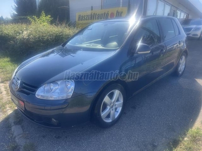 VOLKSWAGEN GOLF V 1.6 Premium Garantált km!