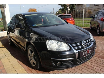 VOLKSWAGEN JETTA V 1.6 Comfortline NAVI/TKAMERA