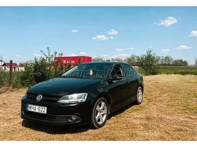 VOLKSWAGEN JETTA VI 1.4 TSI Highline