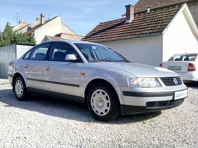 VOLKSWAGEN PASSAT V 1.6 Comfortline