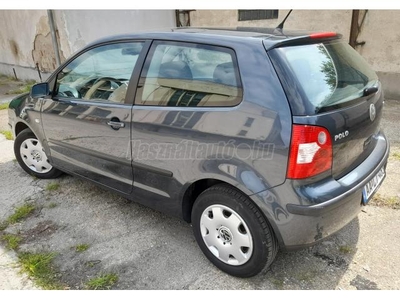 VOLKSWAGEN POLO 1.4 75 16V Highline