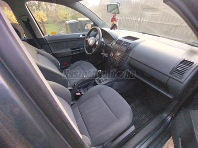 VOLKSWAGEN POLO IV 1.4 75 16V Highline