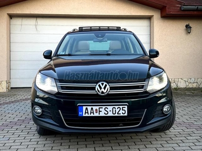 VOLKSWAGEN TIGUAN 2.0 CRTDI 140-le Bőrbelső. Panorámatető. 142.000km