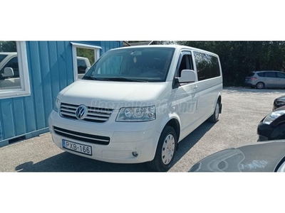 VOLKSWAGEN TRANSPORTER 2.5 TDI Caravelle Comfortline