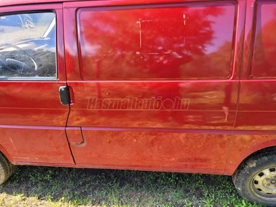 VOLKSWAGEN TRANSPORTER T4 2.4 70E 1F2 F