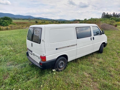 VOLKSWAGEN TRANSPORTER T4 2.5 Mixto 1-éves korától a családban van