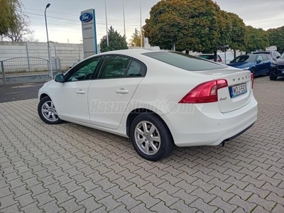 VOLVO S60 1.6 D [D2] Kinetic Gondozott állapotban!