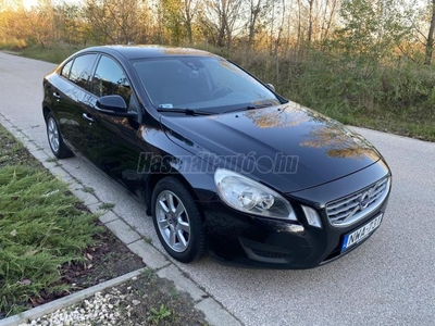 VOLVO S60 1.6 D [D2] Kinetic Végig szervizkönyves