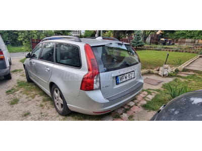 VOLVO V50 1.6 D Momentum