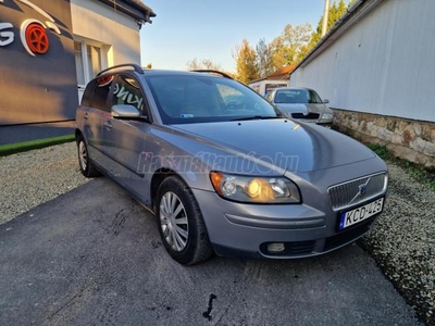 VOLVO V50 1.8 Momentum