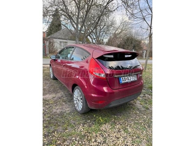 FORD FIESTA 1.4 Titanium