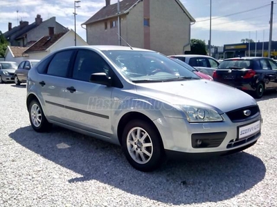 FORD FOCUS 1.6 Fresh Tempomat!