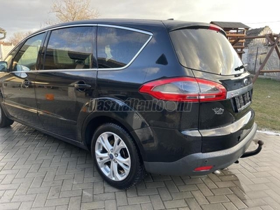 FORD S-MAX 2.0 TDCi Titanium KÉZI 6. FOGLALÓZVA 02.10 IG