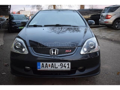 HONDA CIVIC 1.4 Sport VONÓHOROG/SPORTKIPUFOGÓ/SÖTÉTÍTETT ÜVEG/TYPE-R VÁLTÓGOMB