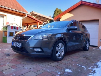 KIA CEE'D 1.6 CRDi HP EX