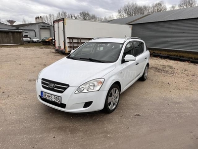 KIA CEE'D SW 1.6 CRDi EX (Automata)