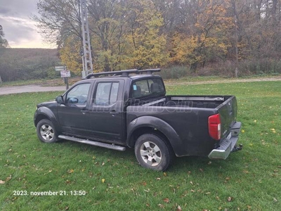 NISSAN NAVARA 4WD Double 2.5D LE (Automata)