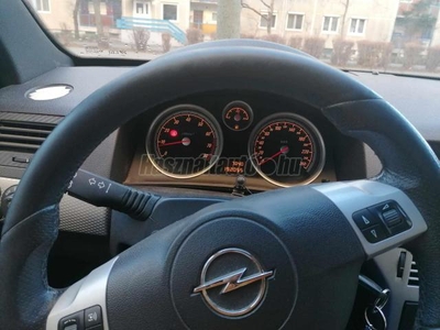 OPEL ASTRA H 1.6 GTC Enjoy