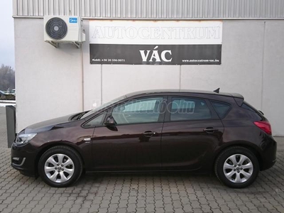 OPEL ASTRA J 1.4 T Active 93 700 KM- Navigáció