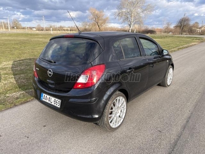 OPEL CORSA D 1.4 Cosmo