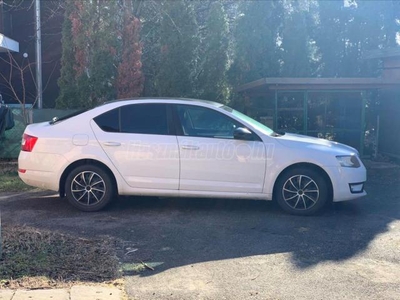 SKODA OCTAVIA 1.6 CR TDI Elegance