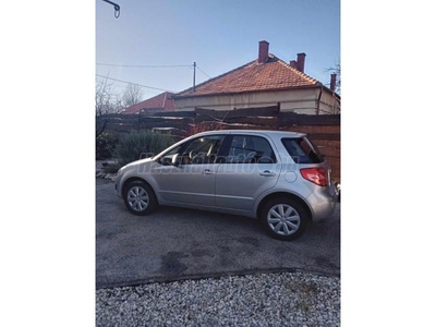 SUZUKI SX4 1.5 GLX