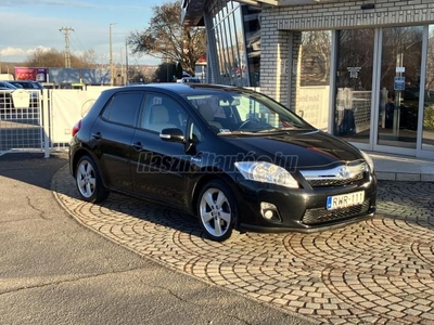 TOYOTA AURIS 1.8 HSD Sol (Automata)