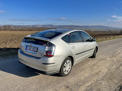 TOYOTA PRIUS 1.5 HSD (Automata)