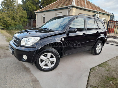 TOYOTA RAV 4 Rav4 2.0 D 4x4 Sol Plus